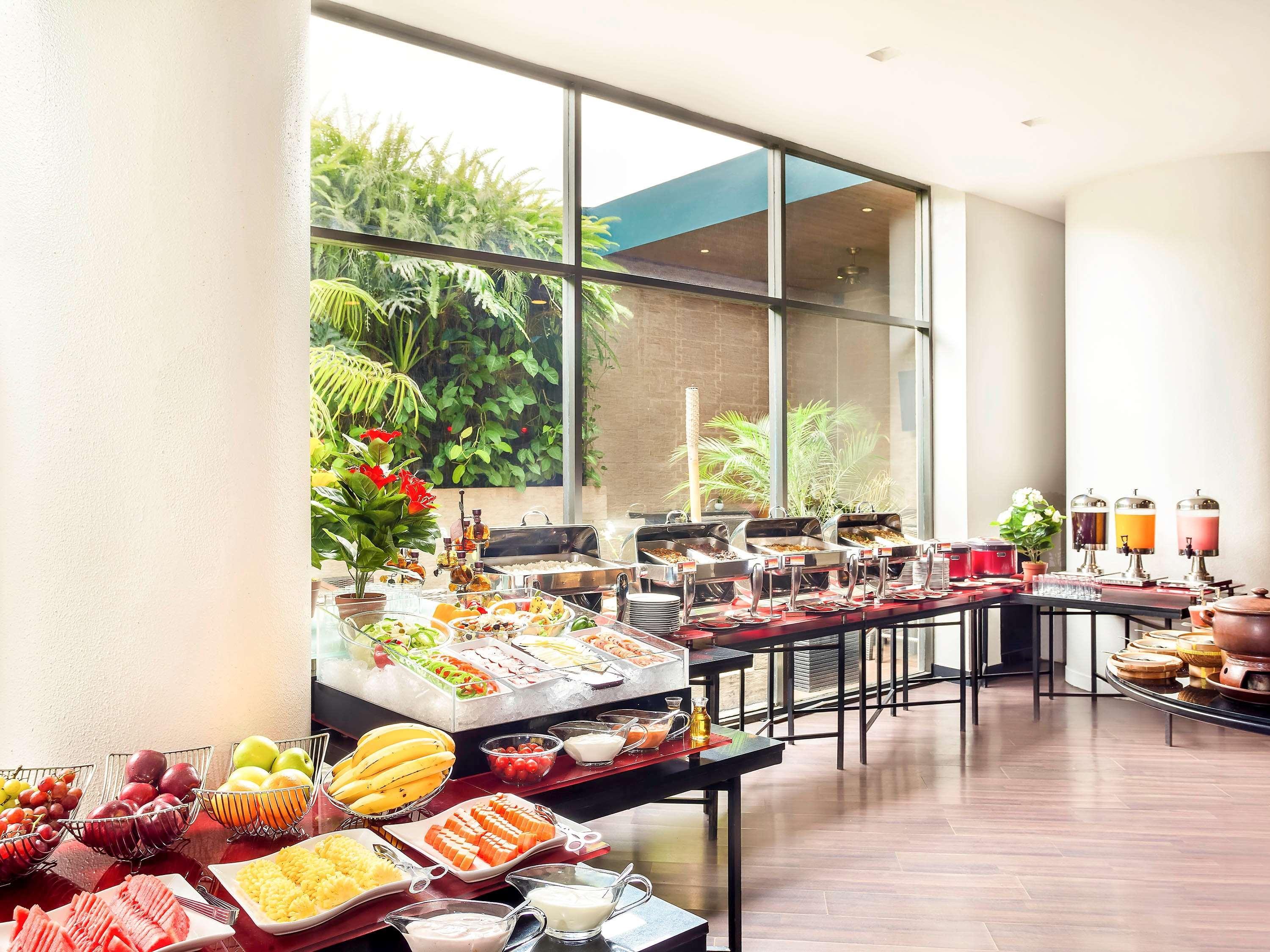 Ibis Jakarta Arcadia Εξωτερικό φωτογραφία