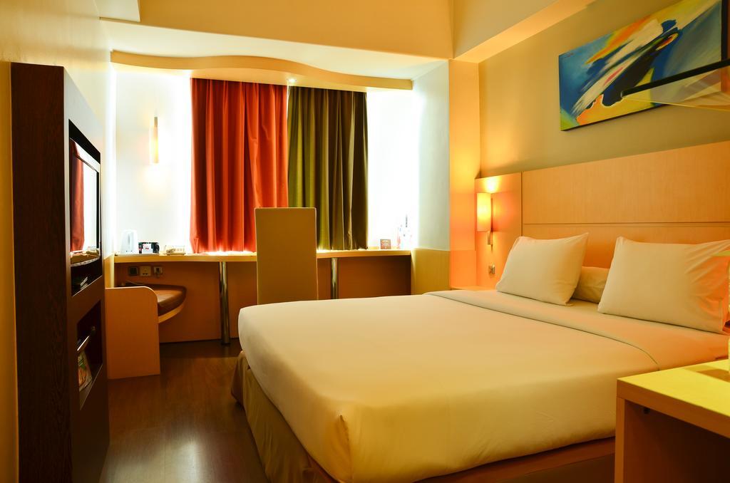 Ibis Jakarta Arcadia Εξωτερικό φωτογραφία
