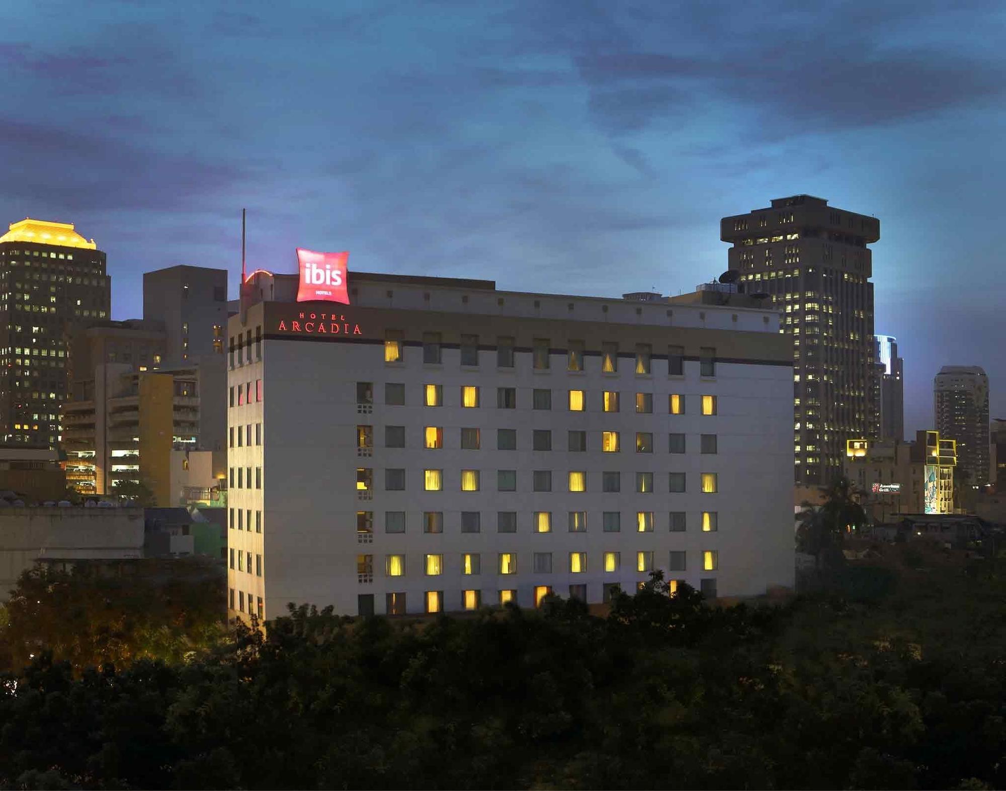Ibis Jakarta Arcadia Εξωτερικό φωτογραφία