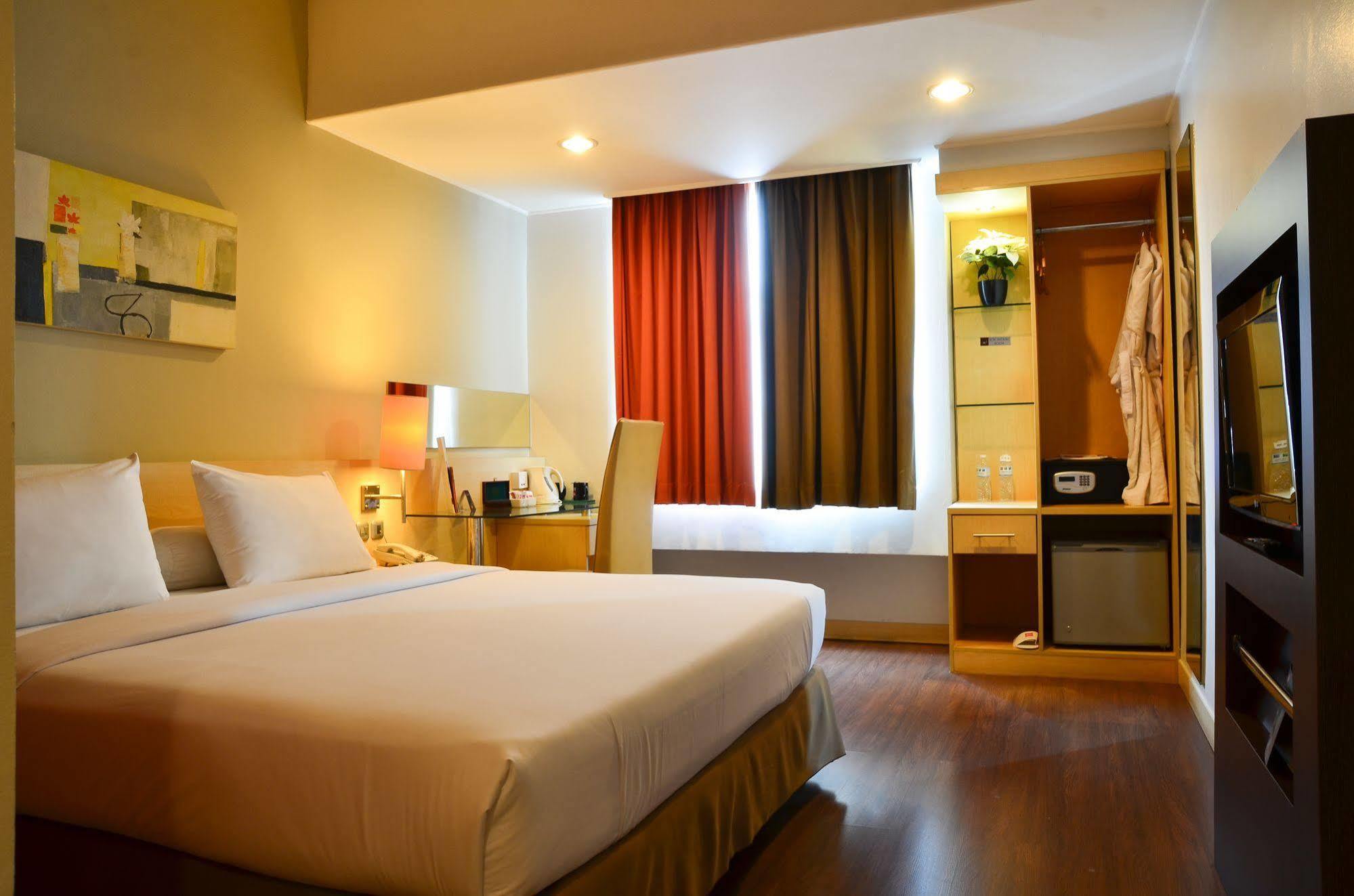 Ibis Jakarta Arcadia Εξωτερικό φωτογραφία
